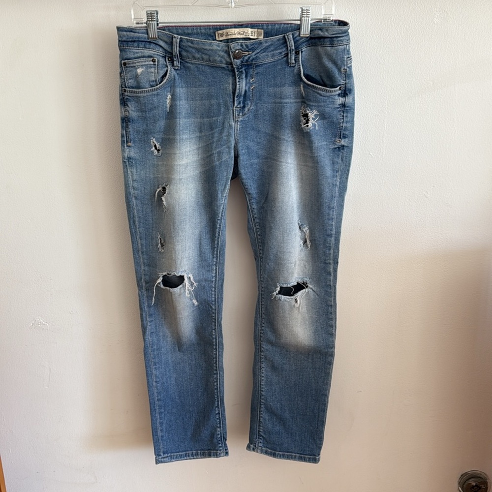 ZARA TRF Premium Wash Distressed and broken in Denim Jeans size 10